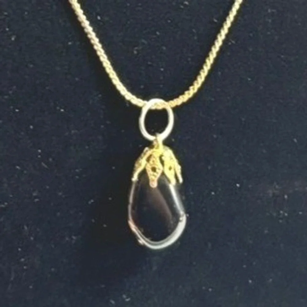 N/A gold tone